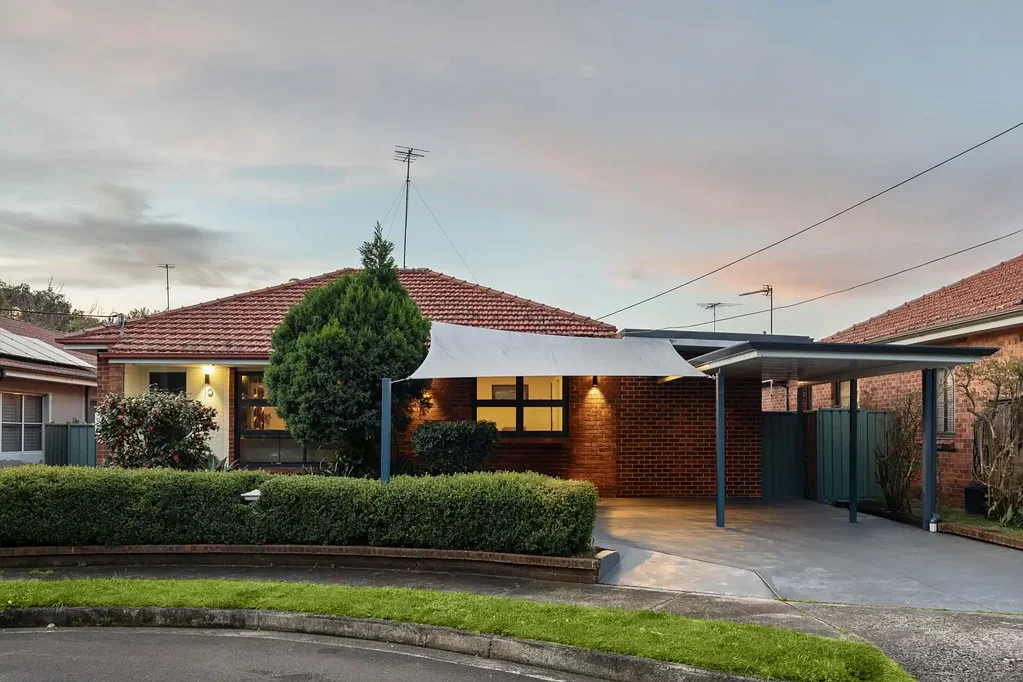 Kingsford 3 Bedroom Refined Living in a Prestigious Cul-de-Sac Locale