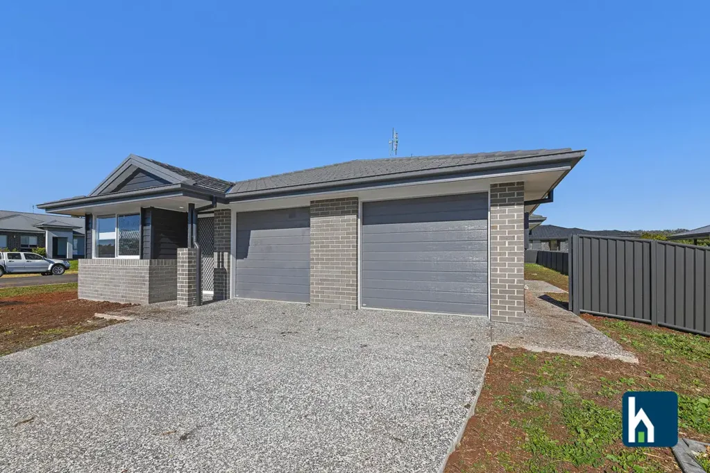 Modern 2 bedroom Unit