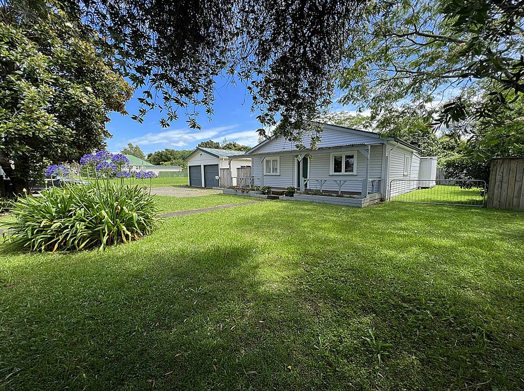 Edgecumbe 3ਬੈੱਡਰੂਮ Charming Home, Super-Central Location