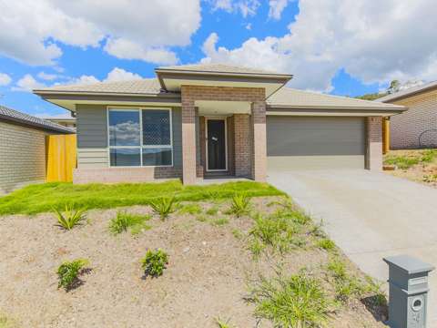 Spacious Four-Bedroom Home in Prime Pimpama Location