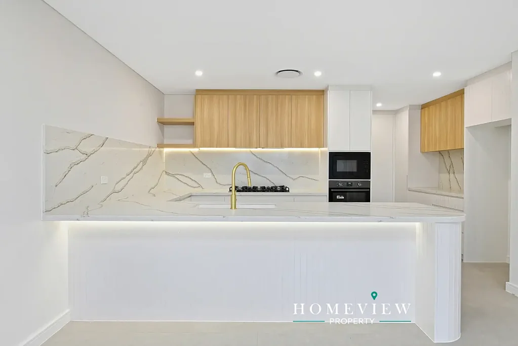 Kingsgrove 4침실 BRAND NEW Luxe townhouse | Moments to Earlwood