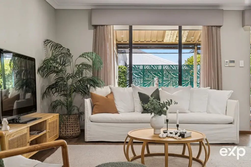 14 Borden Road, Marangaroo, WA 6064