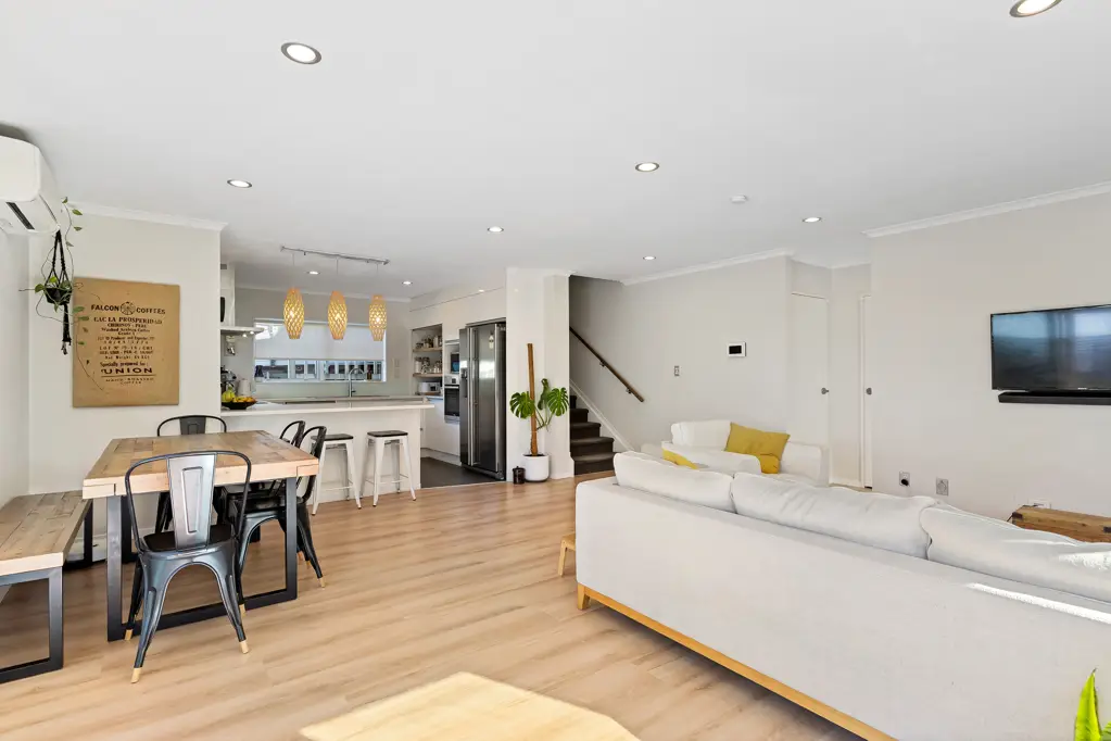 Saint Johns 4Moenga Modern Comfort and Stunning Views (FREEHOLD)