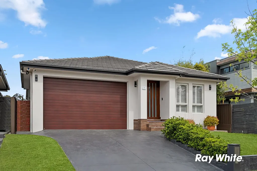 33 Oakhill Crescent, Colebee, NSW 2761
