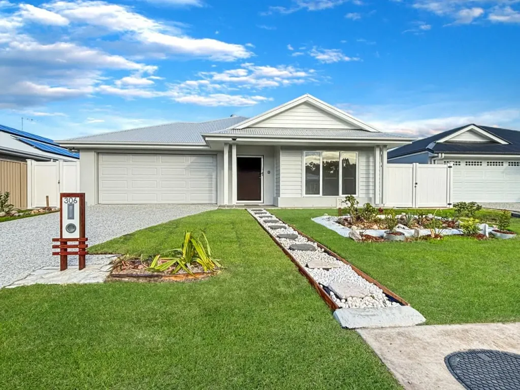 Brand New Golf Course Estate Living at 306 Freshwater Drive, Banksia Beach
