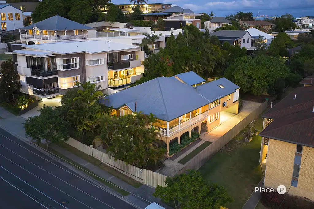 21 Wambool Street, Bulimba, QLD 4171