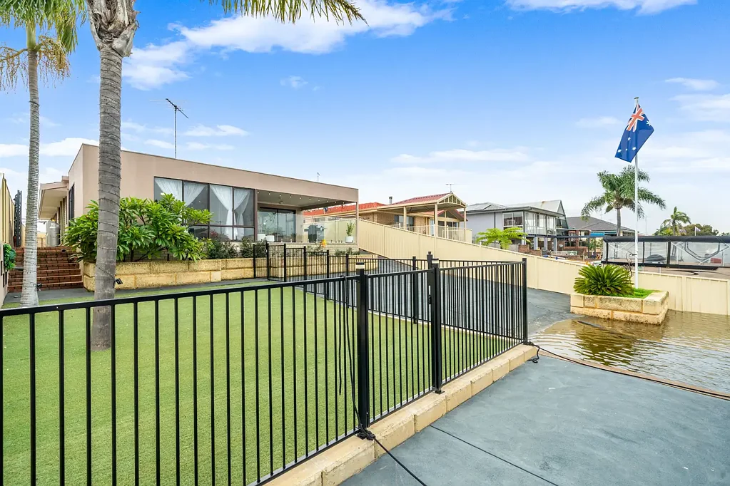 8 Tanderra Place, South Yunderup, WA 6208