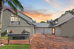 2/20 Pratt Street, Enoggera