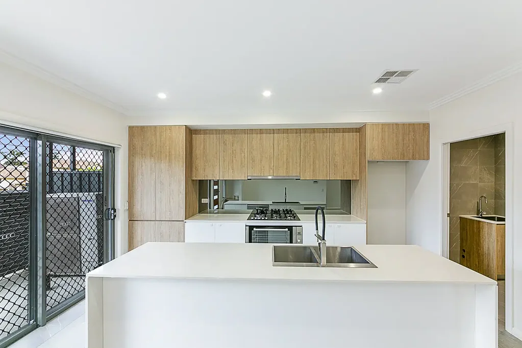 Modern Townhouse in Great Location