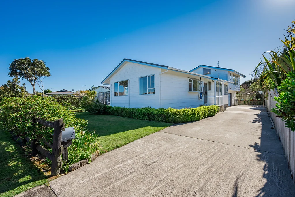 Paraparaumu 4ਬੈੱਡਰੂਮ BIG on Space, BIG on Value!