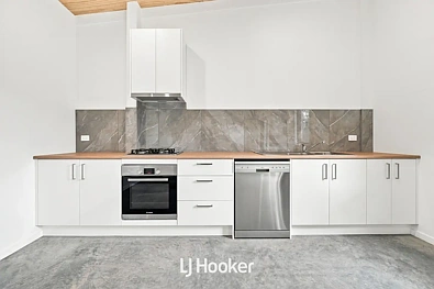 14-16 Rockleigh Park Road, Narre Warren North, VIC 3804, 1房, 1浴, House