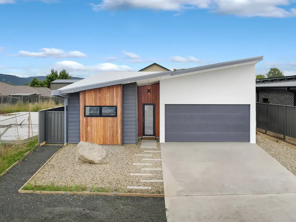 Jindabyne 4房  Great Investment Opportunity or Family Home