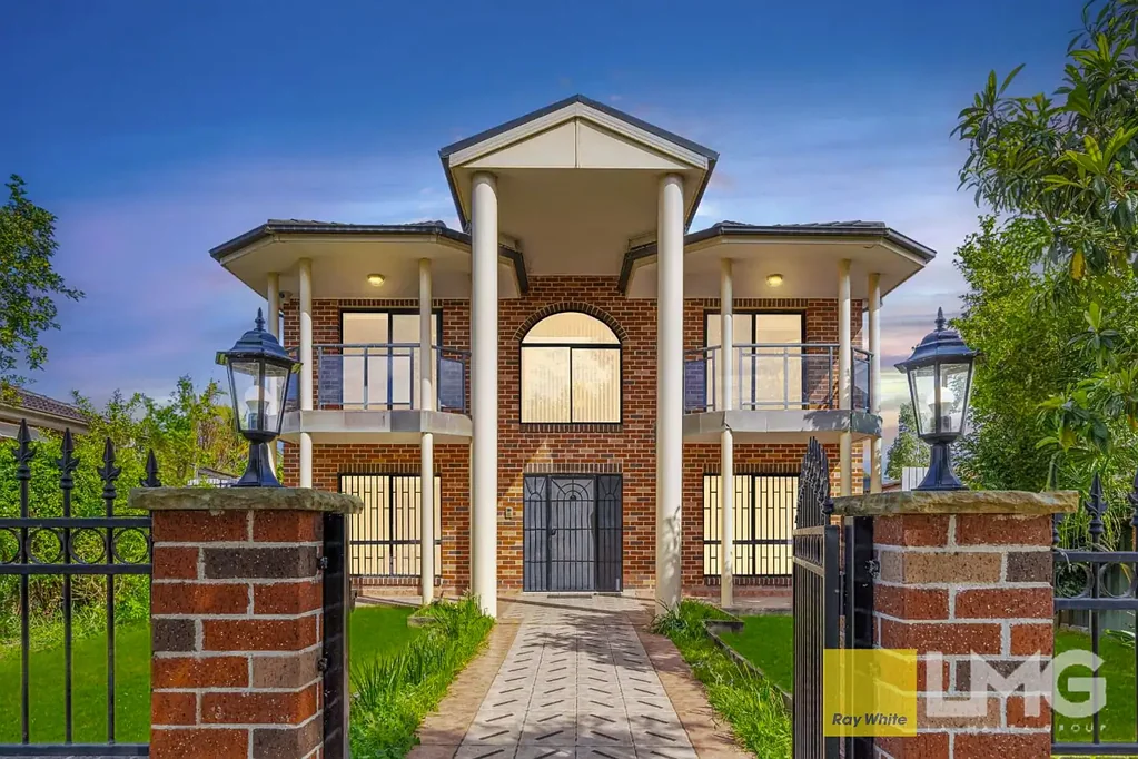 Auburn 6Moenga LUXURY LIVING IN AUBURN