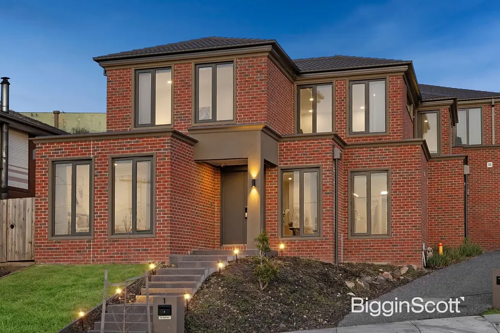 Doncaster East 4ਬੈੱਡਰੂਮ Inspired Family-Sized Entertainer in Prestigious Position