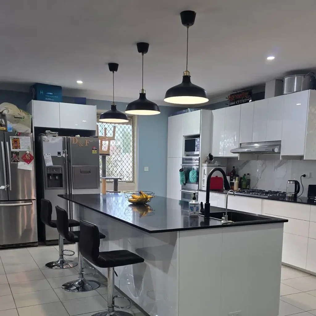 Thornlie 4ਬੈੱਡਰੂਮ PRE-MARKET OPPORTUNITY!  Private family home with sparkling pool
