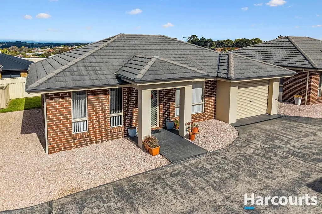2/6 Rowena Court, Devonport, TAS 7310