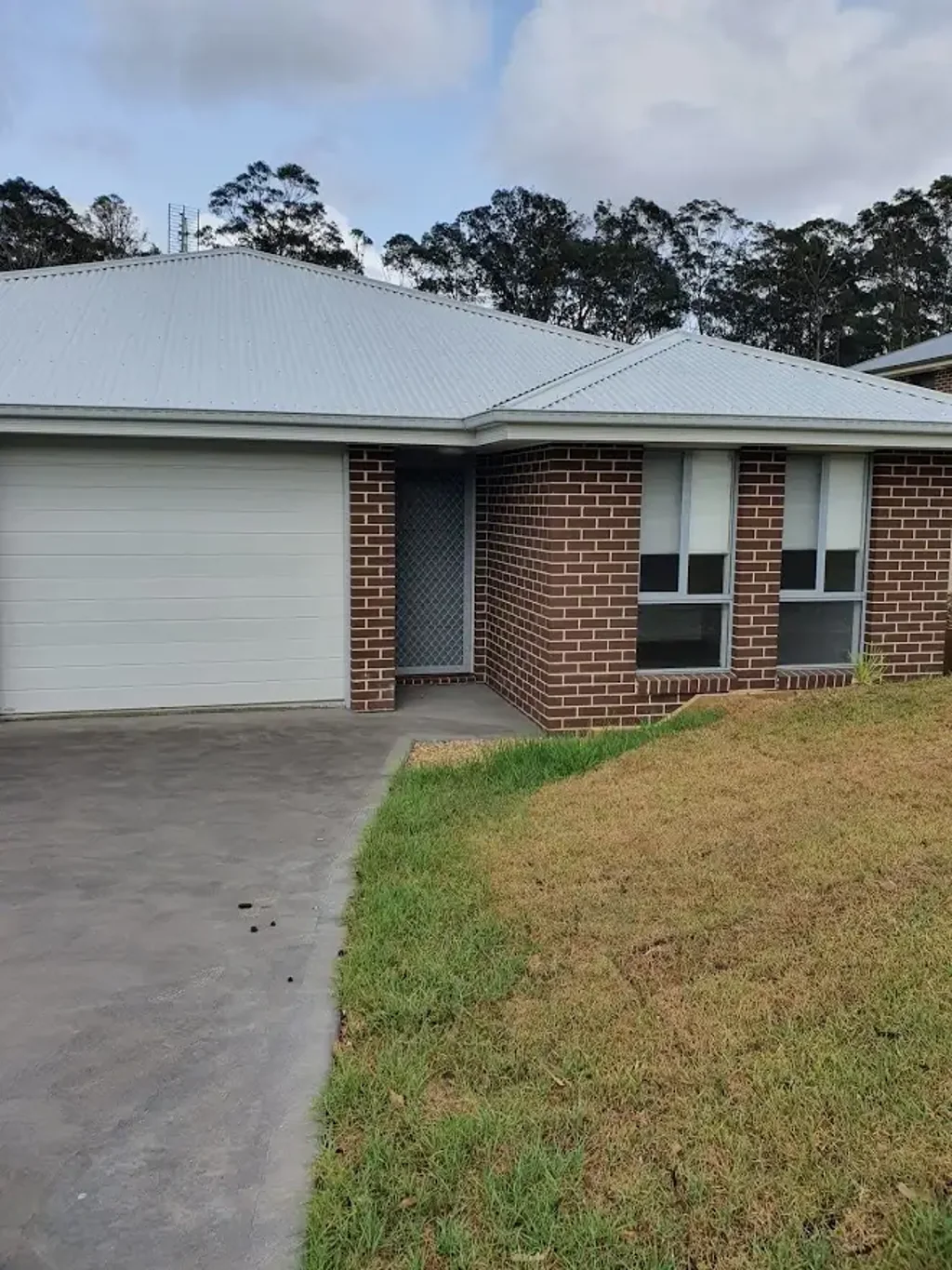 Duplex in Batehaven