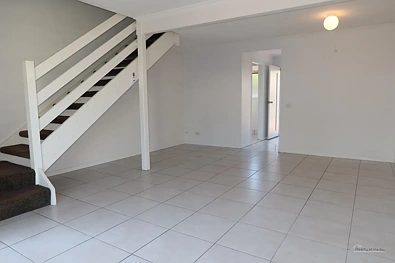 Nerang 2房  Central Location