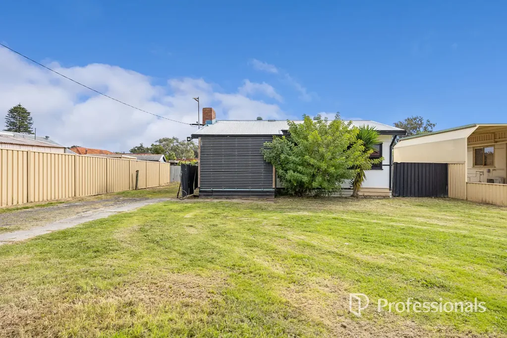 25 Bright Street, Carey Park, WA 6230