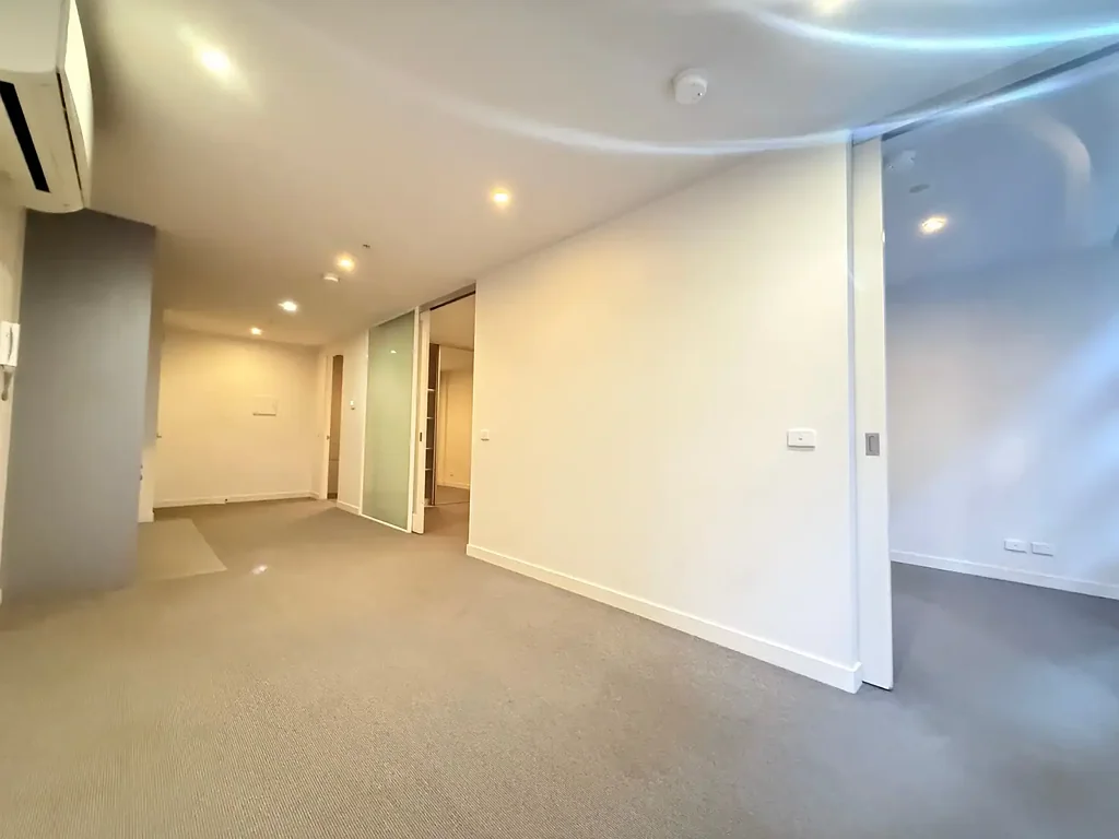 Amazing Spacious 2 Bedroom Apartment FOR RENT