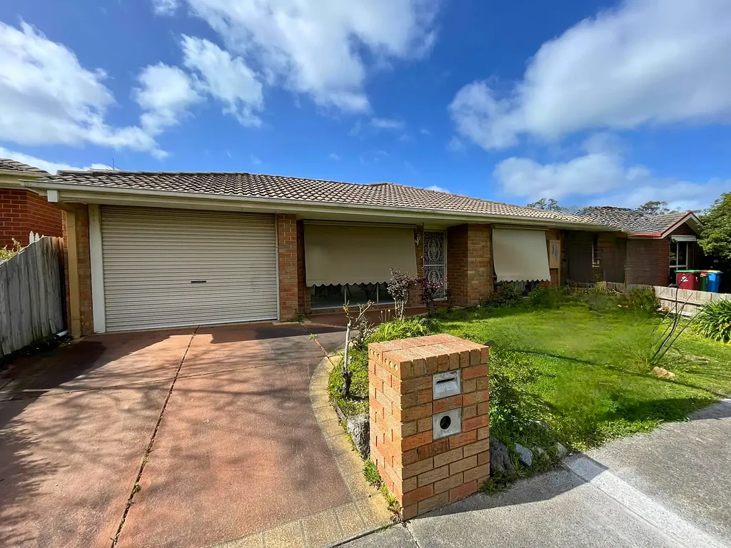 Freshly Painted Family Home in a Convenient Berwick Location!