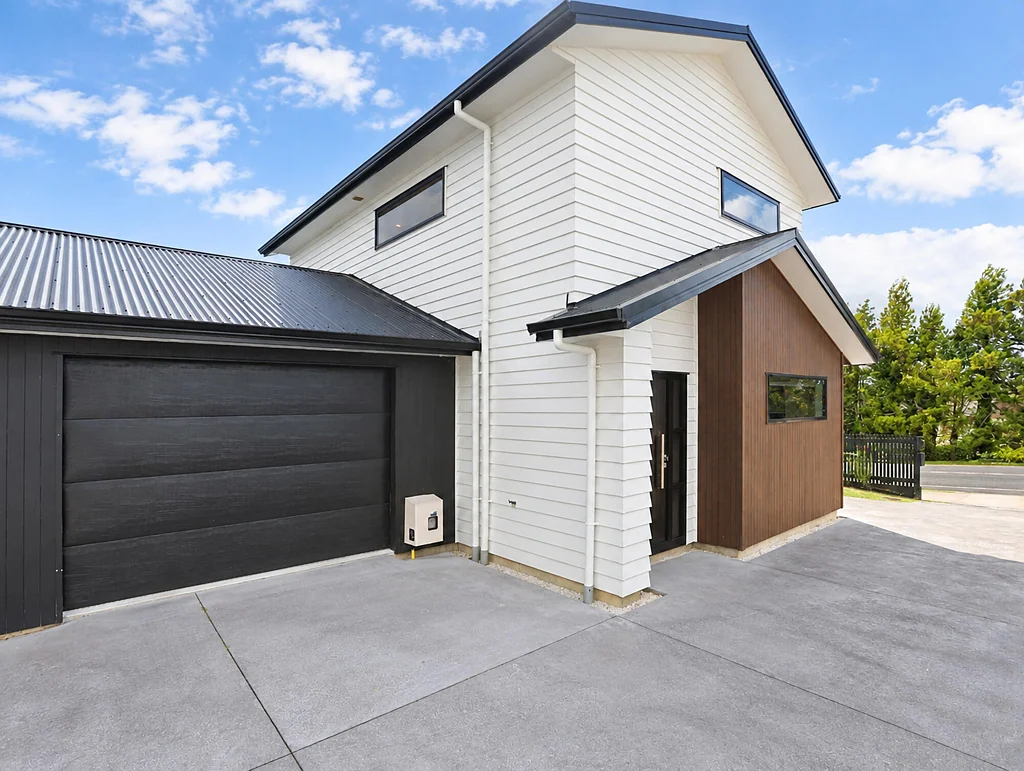 Flagstaff 3침실 Freehold. Double Glazed. 2020 Build.