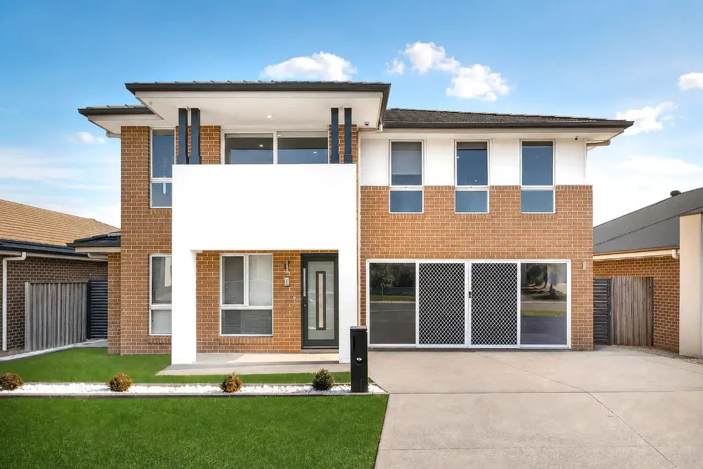 Modern Family Living in the Heart of Oran Park