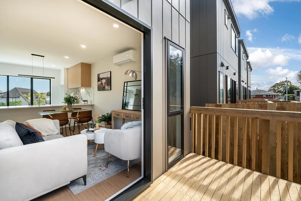 Mount Roskill 3Zimmer Standalone Home in Mt Roskill - Vendor Wants It Sold