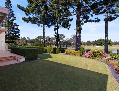 1106 Royal Pines Res Ross Street, Benowa, Gold Coast, 3 Kuwarto, 2 Banyo, House