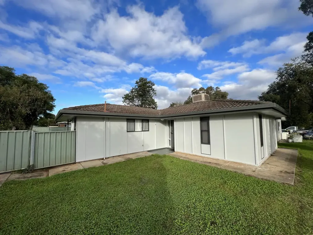 3 BEDROOM HOME FOR LEASE