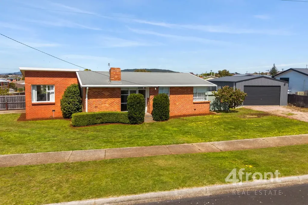 Devonport 3房  Sunny, Level Access Home with Huge Shed