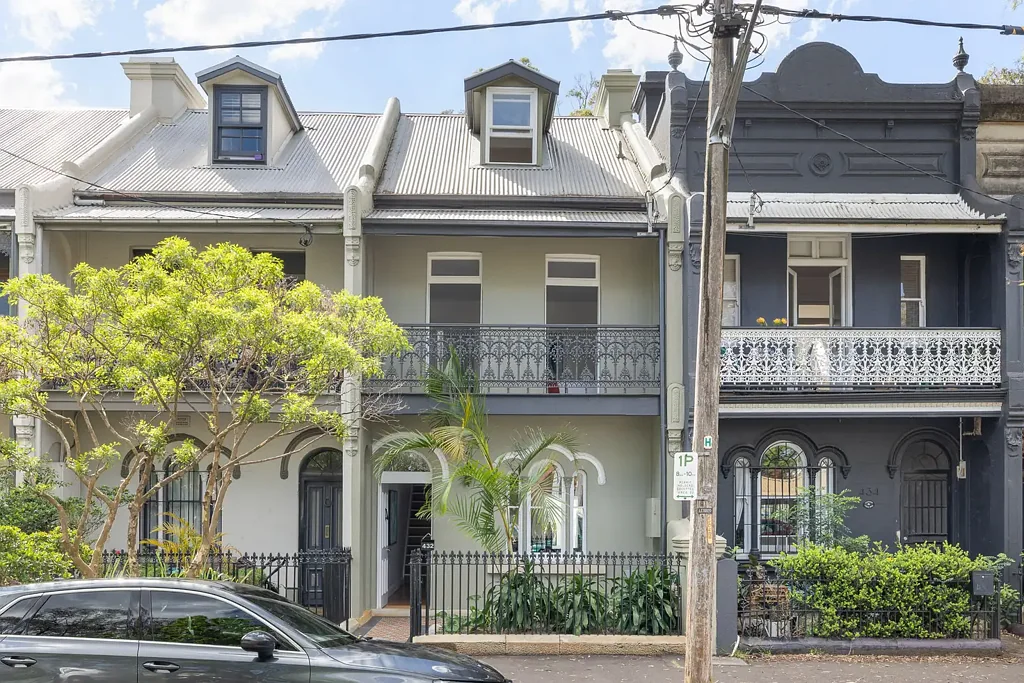 Darlington 4कमरा Grand three-level Victorian residence with spectacular Sydney skyline views