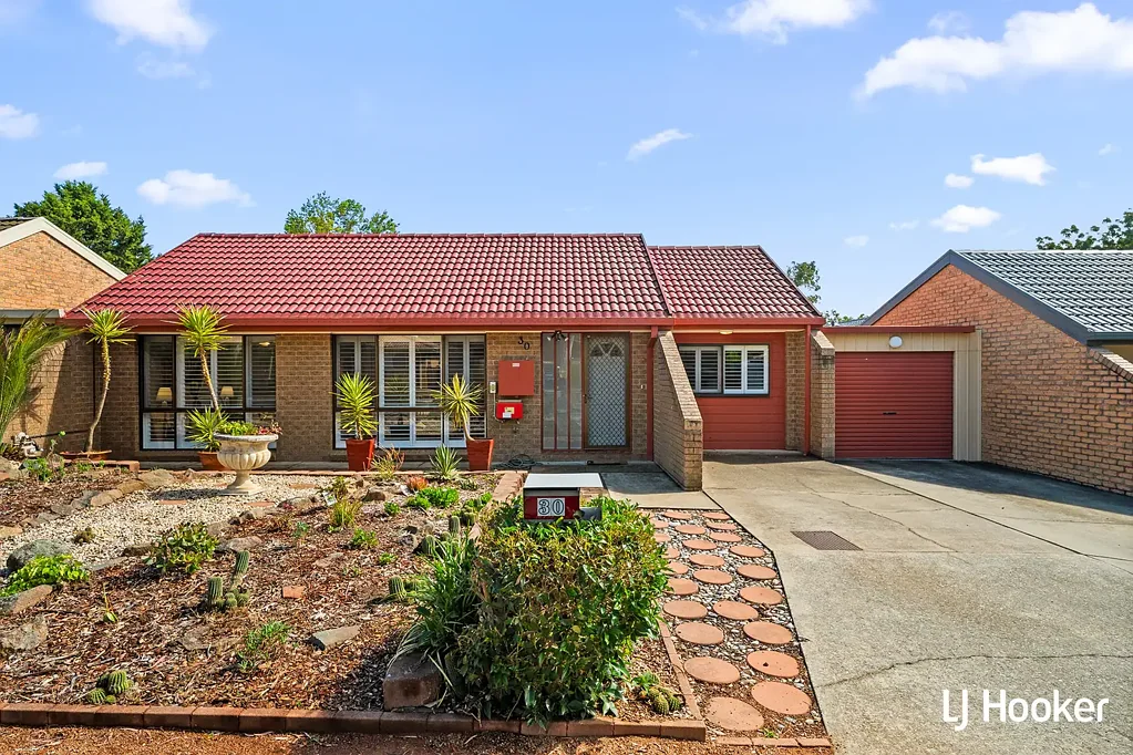 30 Dorrit Black Crescent, Lyneham, ACT 2602