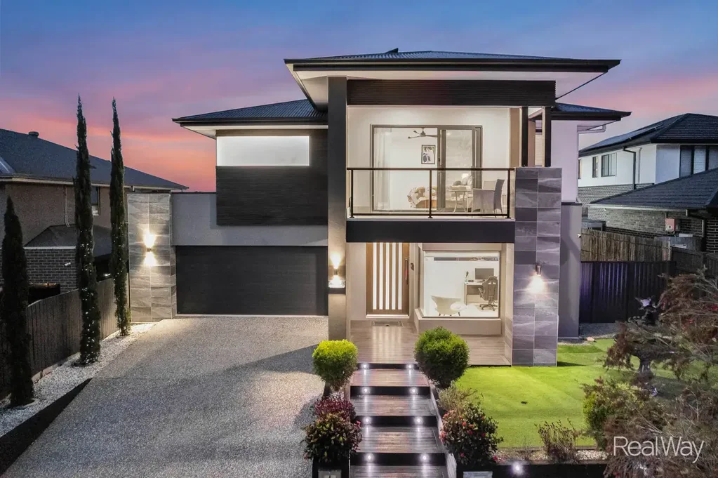 4 Paisley Place, Spring Mountain, QLD 4300