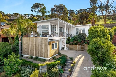 Highton 2 Slaapkamer Light-Filled Design and Elevated Views in Prime River Precinct