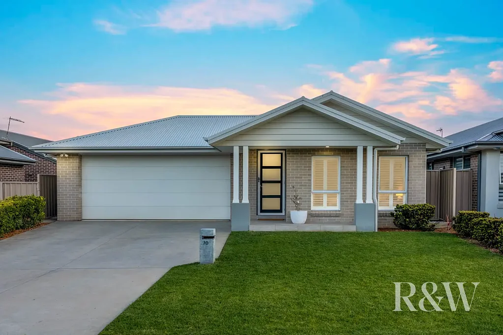 70 ABBOTT STREET, Spring Farm, NSW 2570