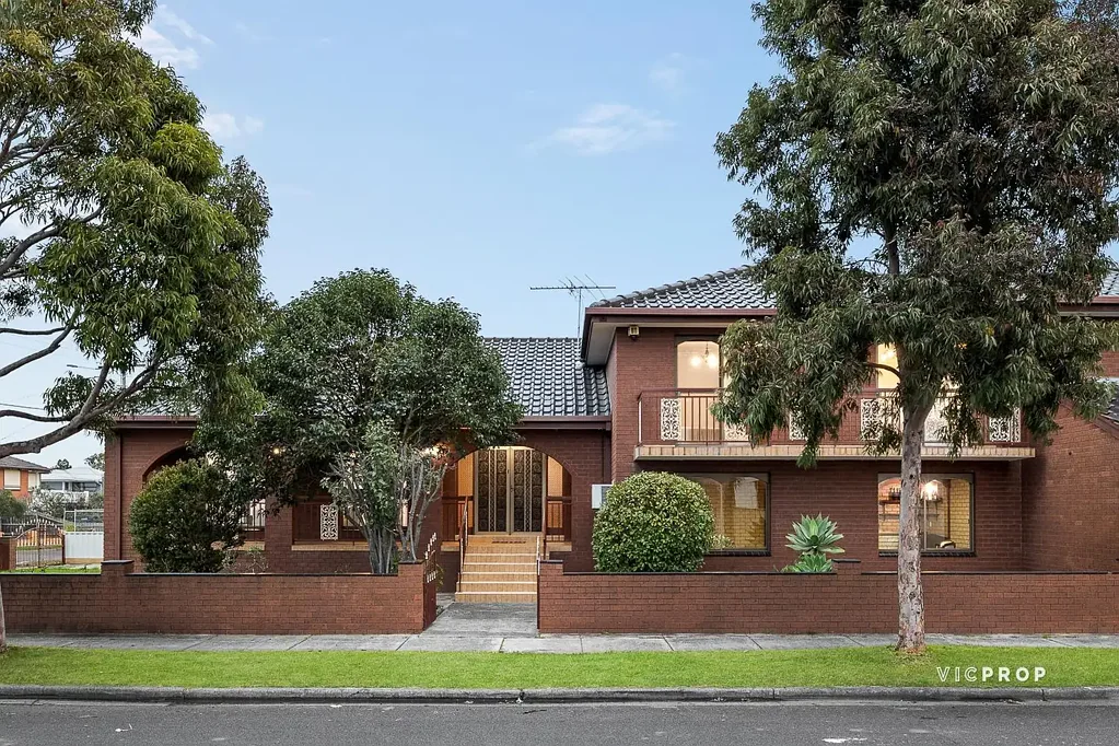 Fawkner 5房  Surprising Space in a Tranquil Corner Setting