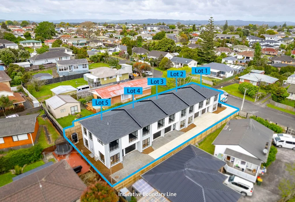 Manurewa 3ห้องนอน Brand New - Prime Location