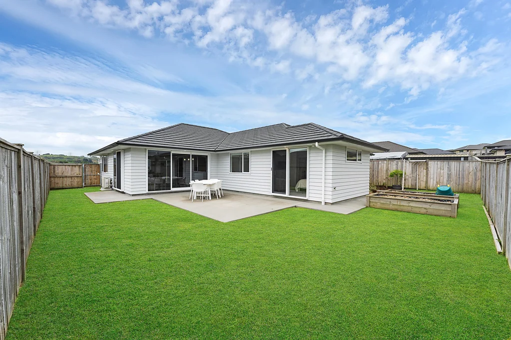 16 LEATHEM CRESCENT, Pokeno, Franklin, Waikato District