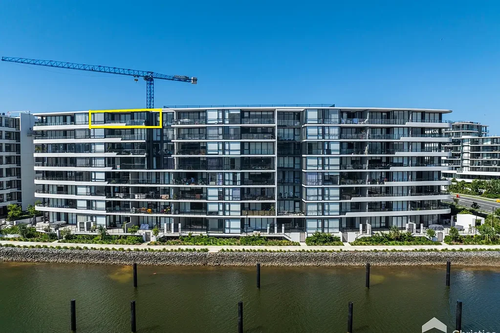 Hope Island 3 Slaapkamer Waterfront Skyhome Newly Completed - One of Hope Island's Largest Apartments 200m2