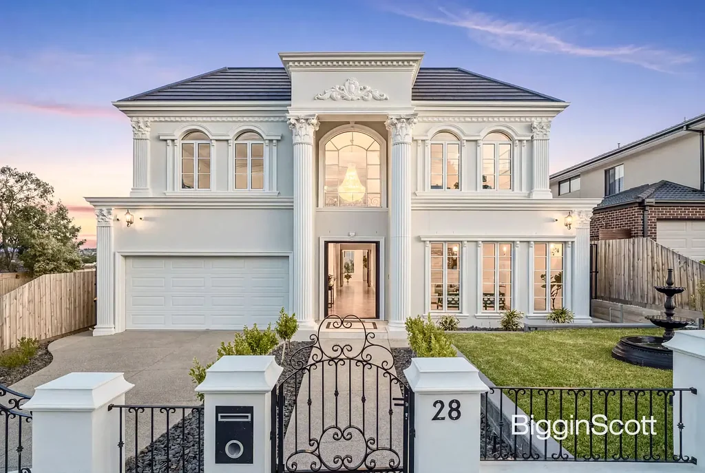 Glen Waverley 5غرفة نوم LUXURY LIVING IN ITS PUREST FORM!
