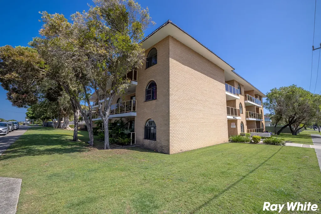 UNIT IN THE HEART OF FORSTER!
