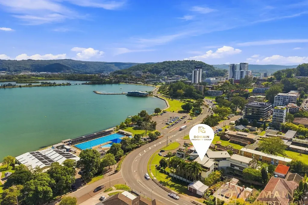 Point Frederick 3房  Araluan Apartments | Prime Location, Tastefully Upgraded, Simple Downsizer