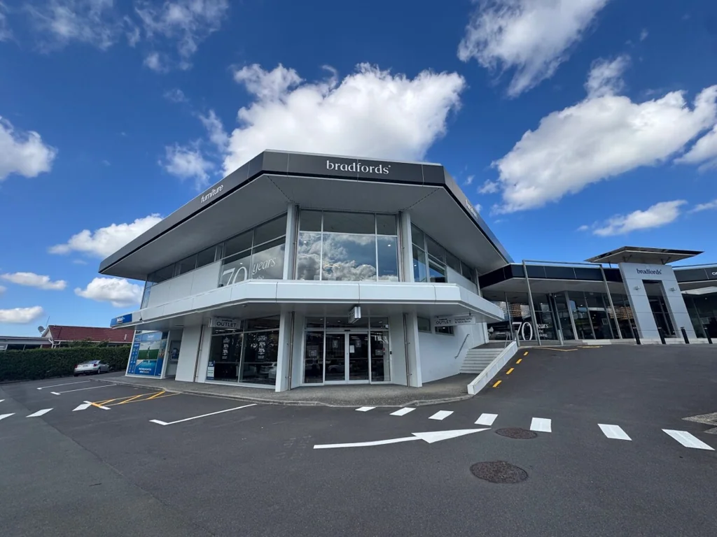 Greenlane High-Profile Retail Opportunity on Great South Rd