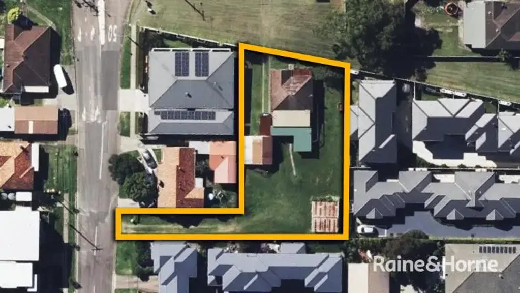 Wallsend 3 Bedroom EXPRESSIONS OF INTEREST - PRIME DEVELOPMENT OPPORTUNITY