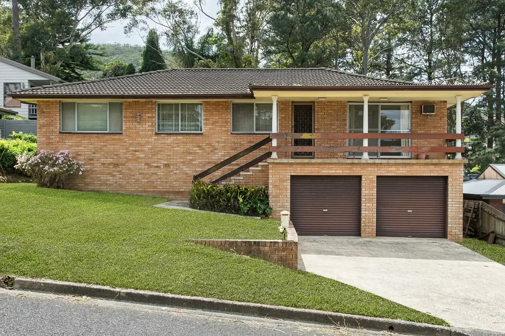 21 Valley View Road, Wyoming, NSW 2250