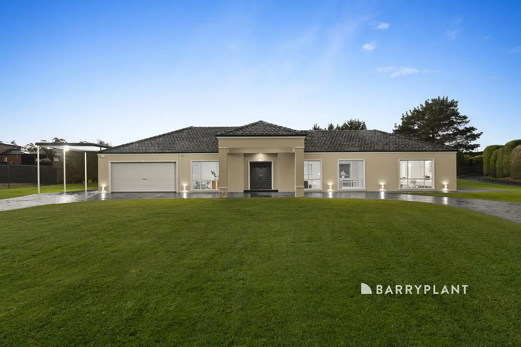 Narre Warren North 5ਬੈੱਡਰੂਮ A Family Home Designed for Space and Entertaining