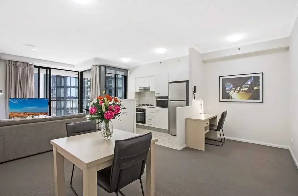 Brisbane City 1 Bedroom Large 1 Bedder In Heart Of The City