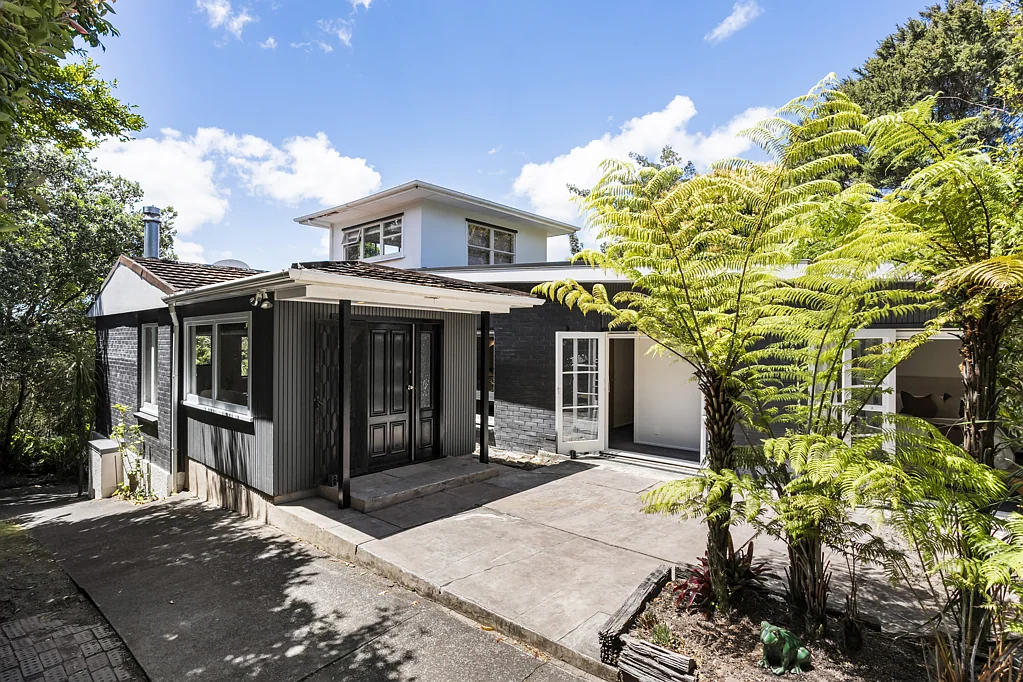 11 Awhiorangi Promenade, Swanson, Waitakere City, Auckland