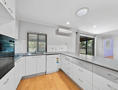 1 Sheridan Crescent, Shailer Park, Brisbane - Southern Region, 4房, 2浴, House